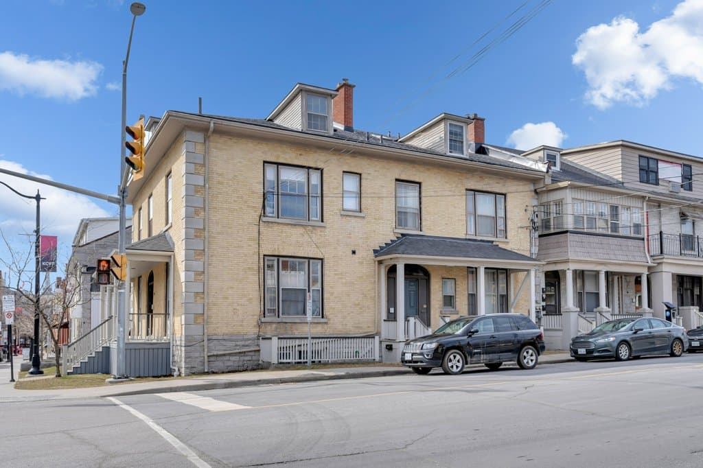 196 Queen Street, apartments for rent in downtown Kingston